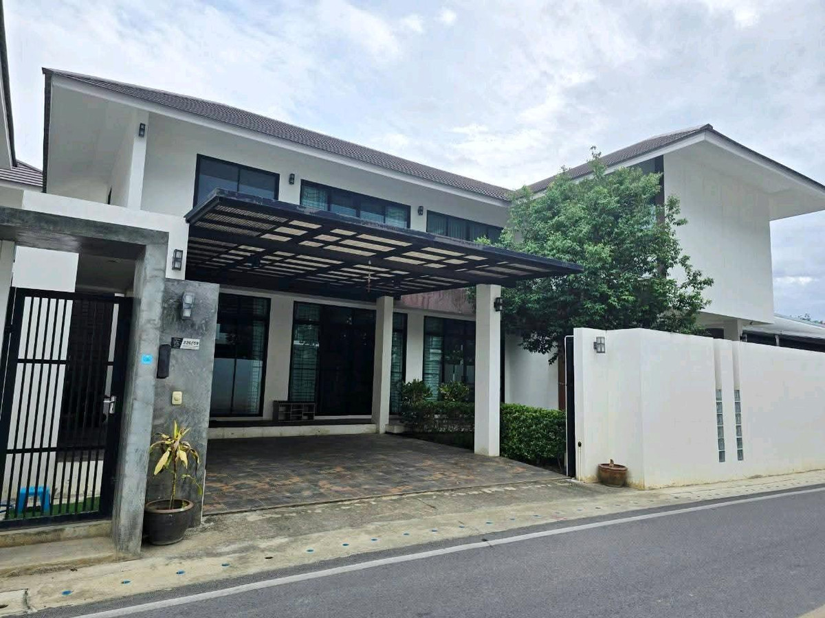 For SaleHouseChiang Mai : 🏡 Modern House in Mae Hia
Fully functional – ideal for long-term family living