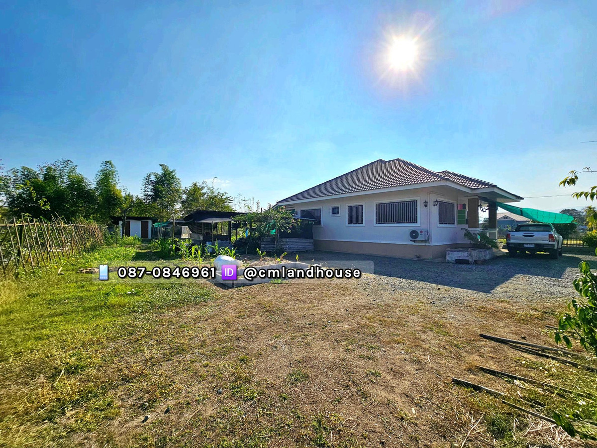 For SaleHouseChiang Mai : Baan Suan Kaset, 322 sq m., large beautiful house, 4 bedrooms, close to Central Festival, 11 km., San Pa Pao Subdistrict, San Sai District, selling very cheap, average 8,700 per sq m. Its like getting the house for free!!