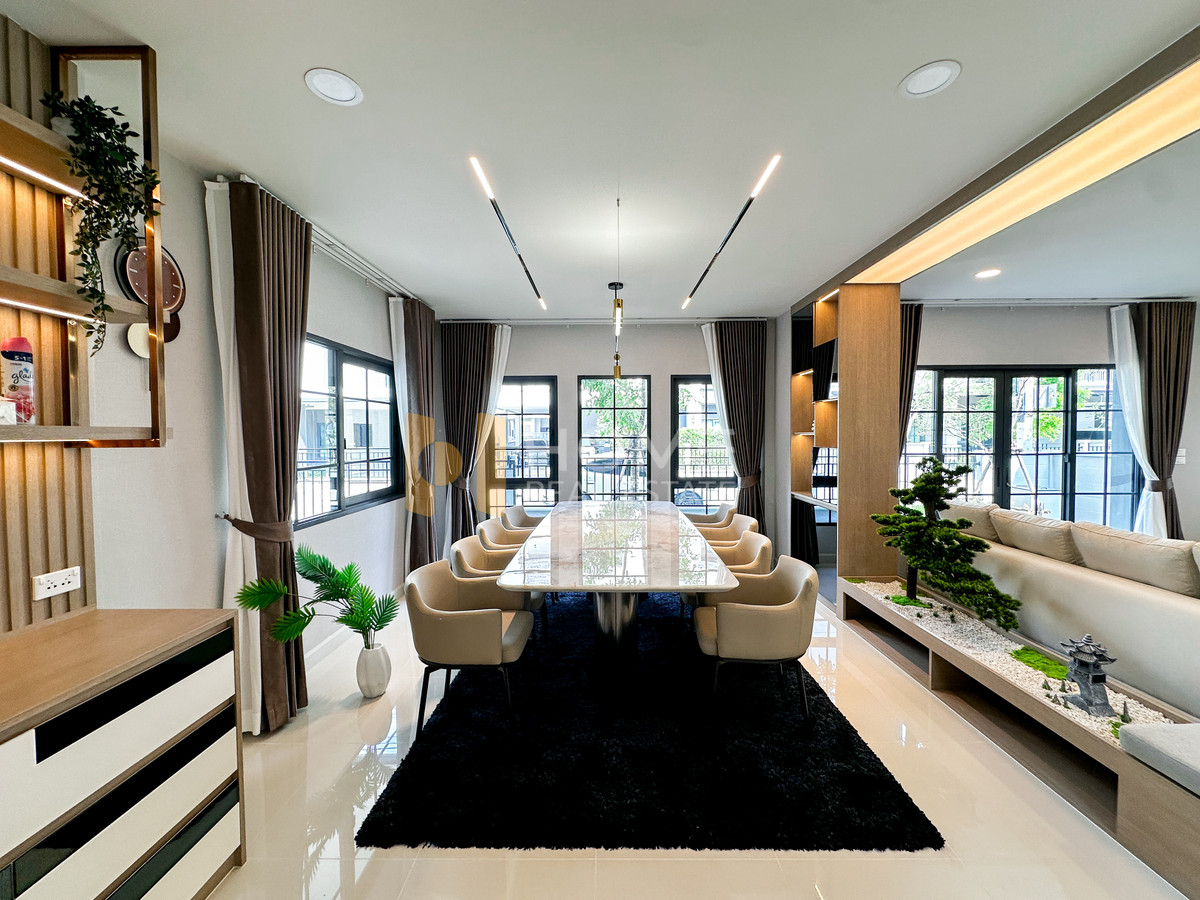 ให้เช่าบ้านบางนา แบริ่ง ลาซาล : เซนโทร บางนา เฟส 2 / 4 ห้องนอน (เช่า), Centro Bangna phase 2/ 4 Bedrooms (FOR RENT) YOK016