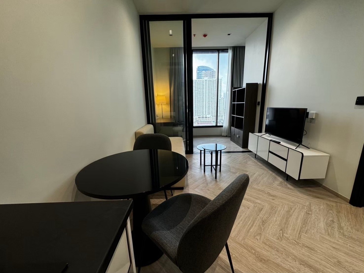 ให้เช่าคอนโดวงเวียนใหญ่ เจริญนคร : ✨ Luxury 1 Bedroom Unit For Rent @ Chapter Charoennakhon–Riverside✨🏡