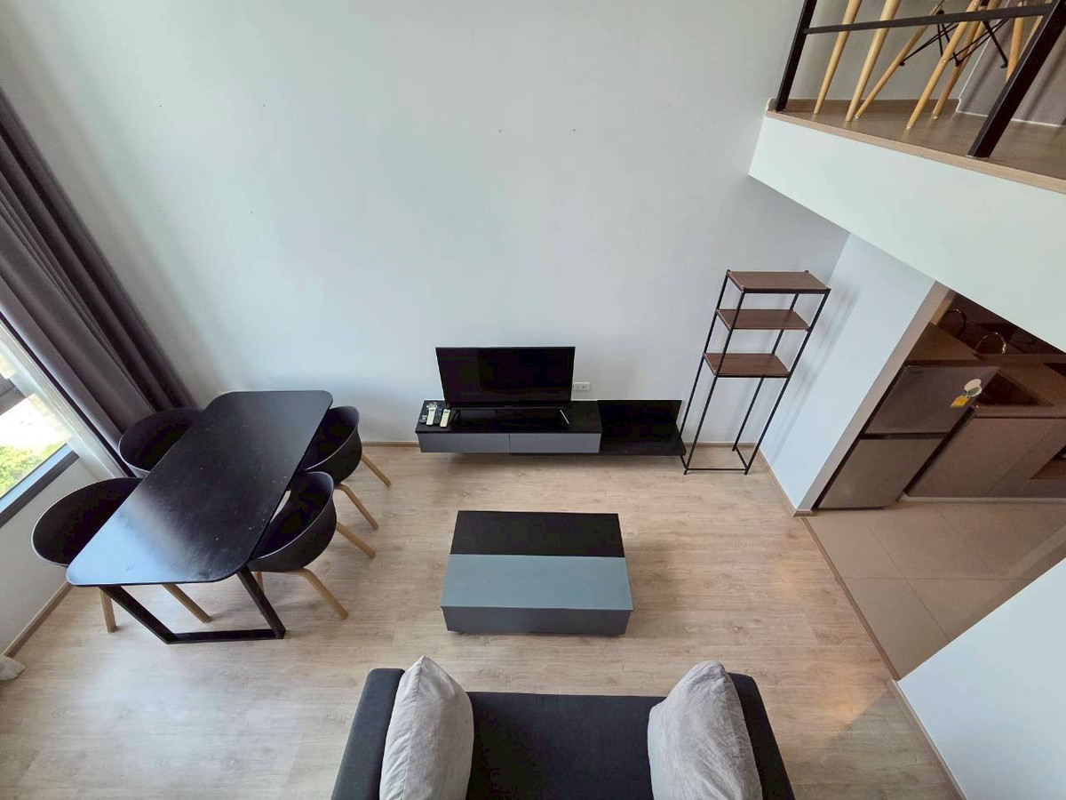 For RentCondoRama9, Petchburi, RCA : PFD-07856 For rent Ideo New Rama 9, Duplex room, 2 floors, 37 sq m., high ceiling, 23rd floor, city view, 17,000 baht.