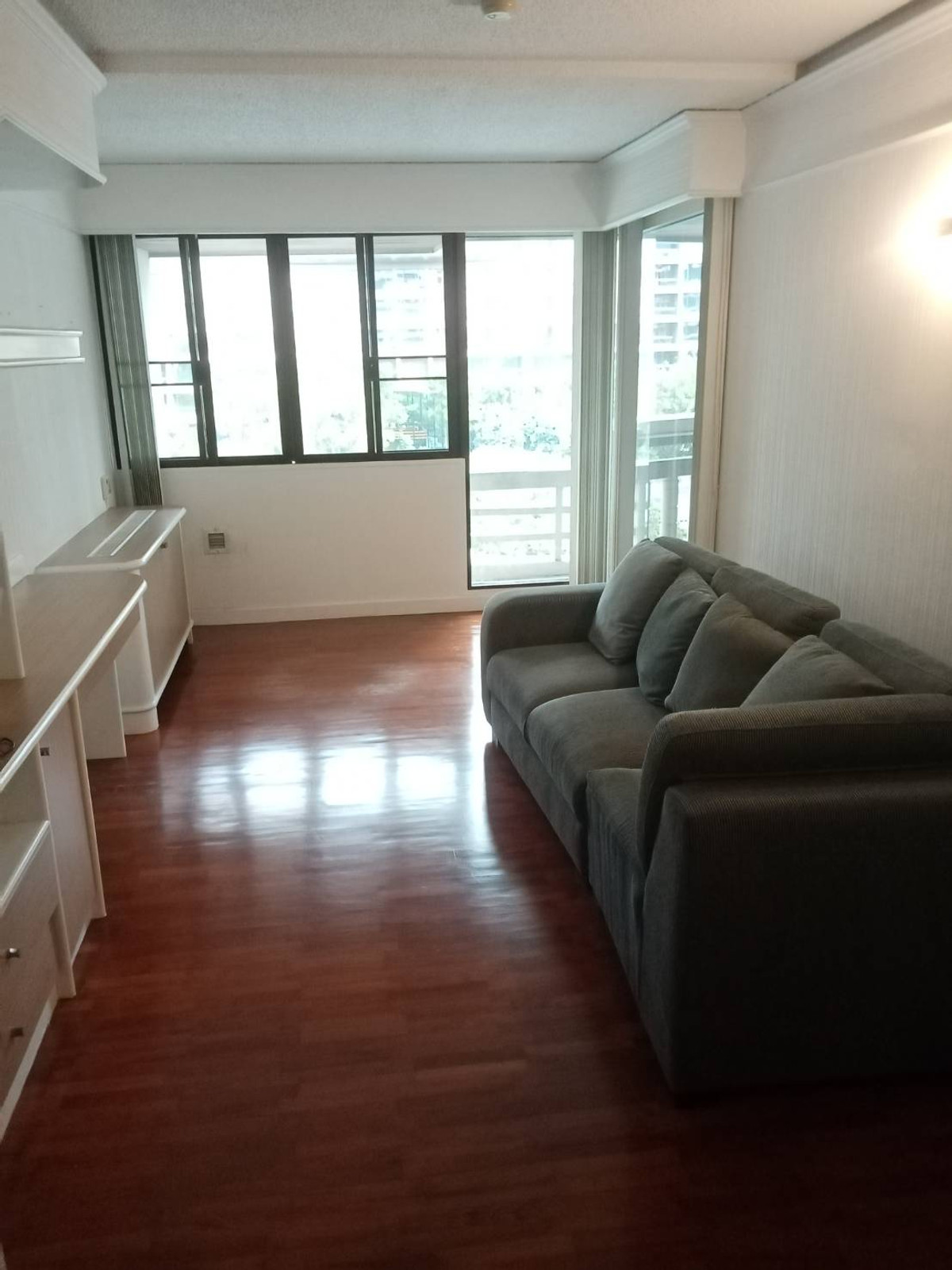 For RentCondoWitthayu, Chidlom, Langsuan, Ploenchit : Peng Seng Mansion 200 sq.m. 中 日 Please add LINE ID @806qphgn o8415o5483