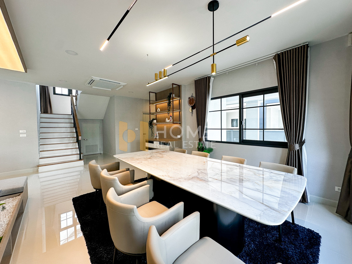 ให้เช่าบ้านบางนา แบริ่ง ลาซาล : เซนโทร บางนา เฟส 2 / 4 ห้องนอน (เช่า), Centro Bangna phase 2/ 4 Bedrooms (FOR RENT) YOK016