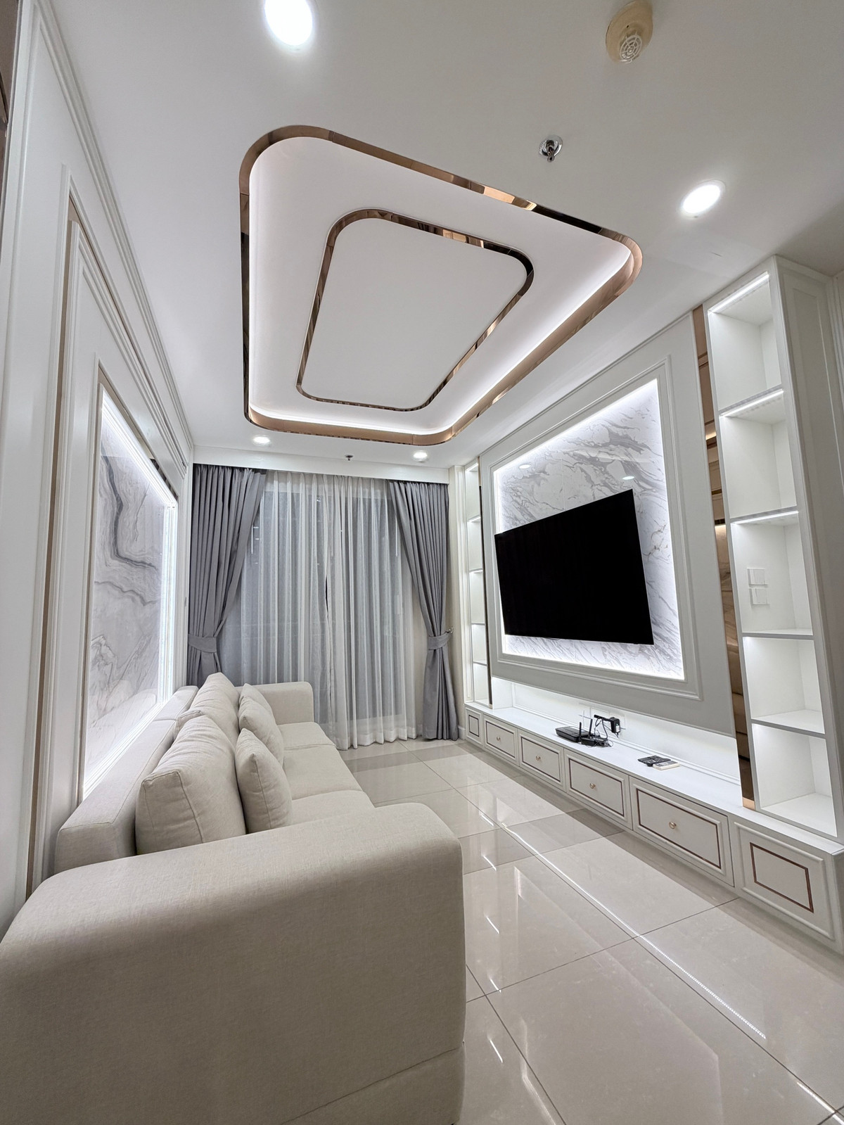 ให้เช่าคอนโดพระราม 9 เพชรบุรีตัดใหม่ RCA : Supalai wellington I  วิวสระ 