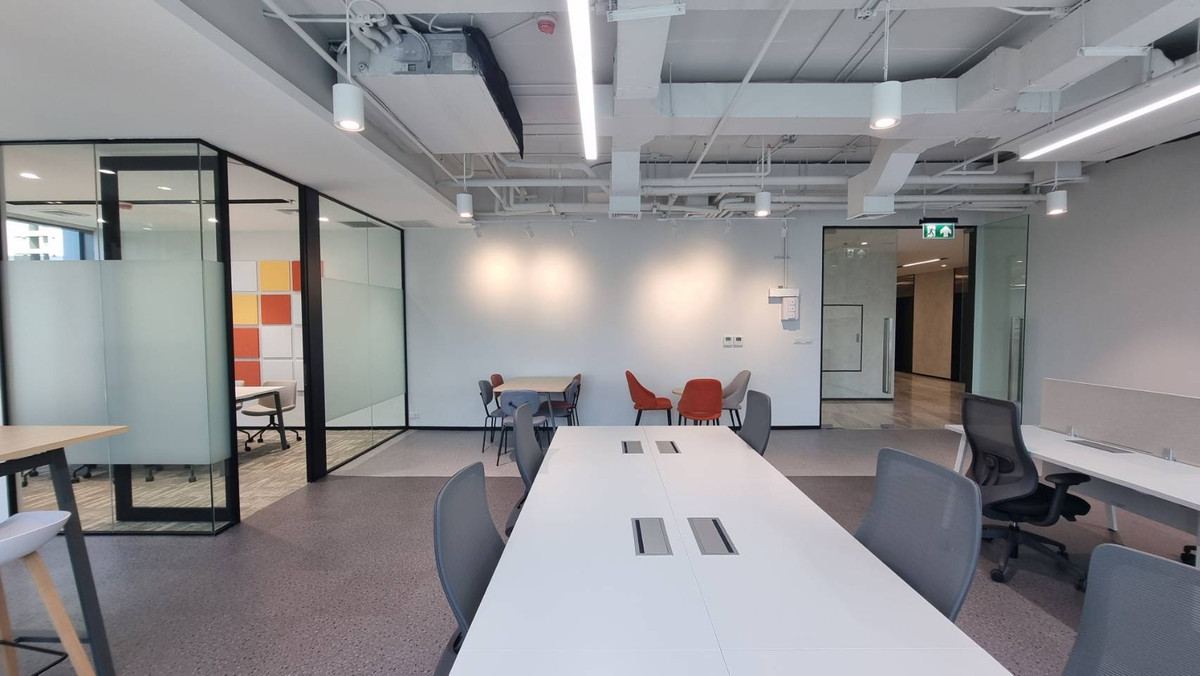 For RentOfficeRama9, Petchburi, RCA : Office for Rent (Fully decorated with furniture) – Rama 9 Area | Near MRT Rama 9