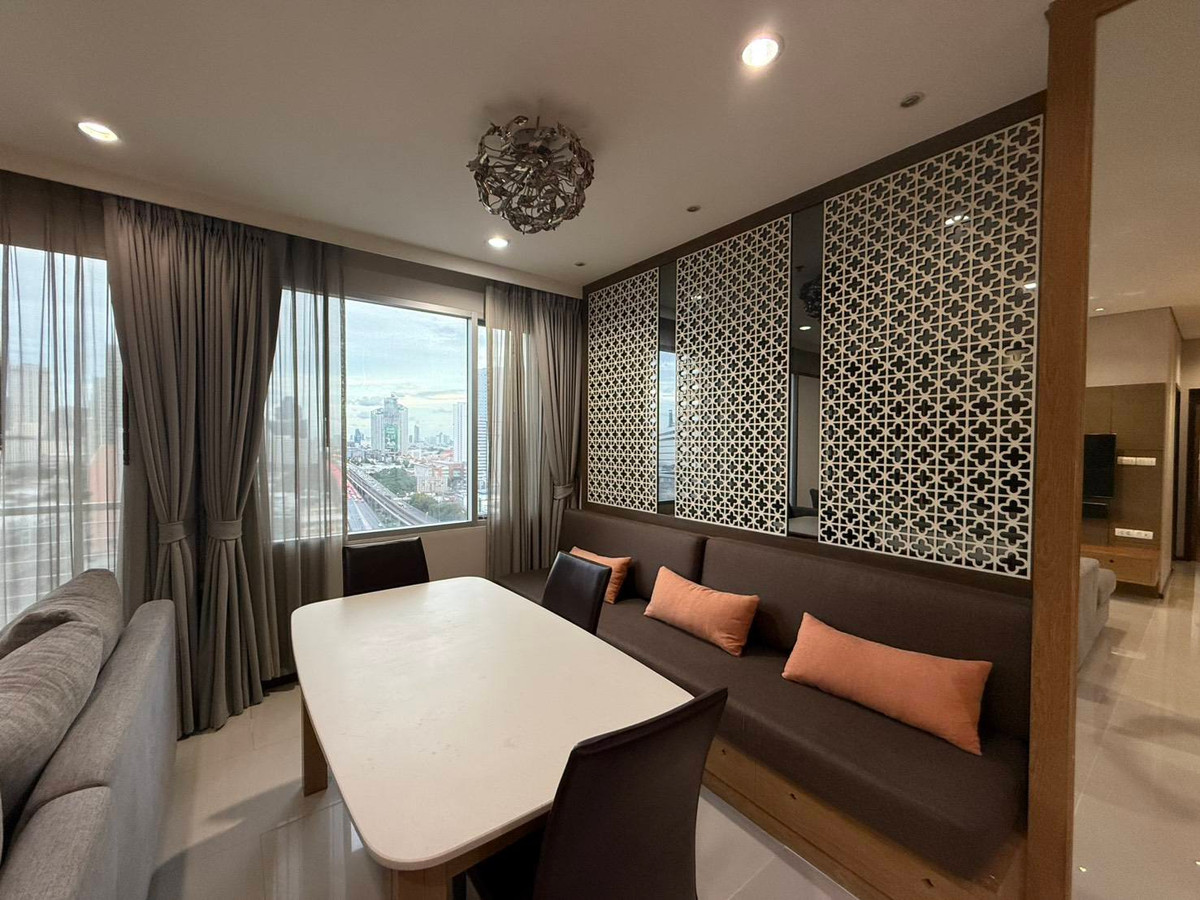 For RentCondoWongwianyai, Charoennakor : 🔥Beautiful room, good view, Villa Sathorn 2bedroom 2bathroom 🚗 Fixed parking, high floor, fully furnished, ready to move in, next to BTS Krung Thonburi 0 meters  