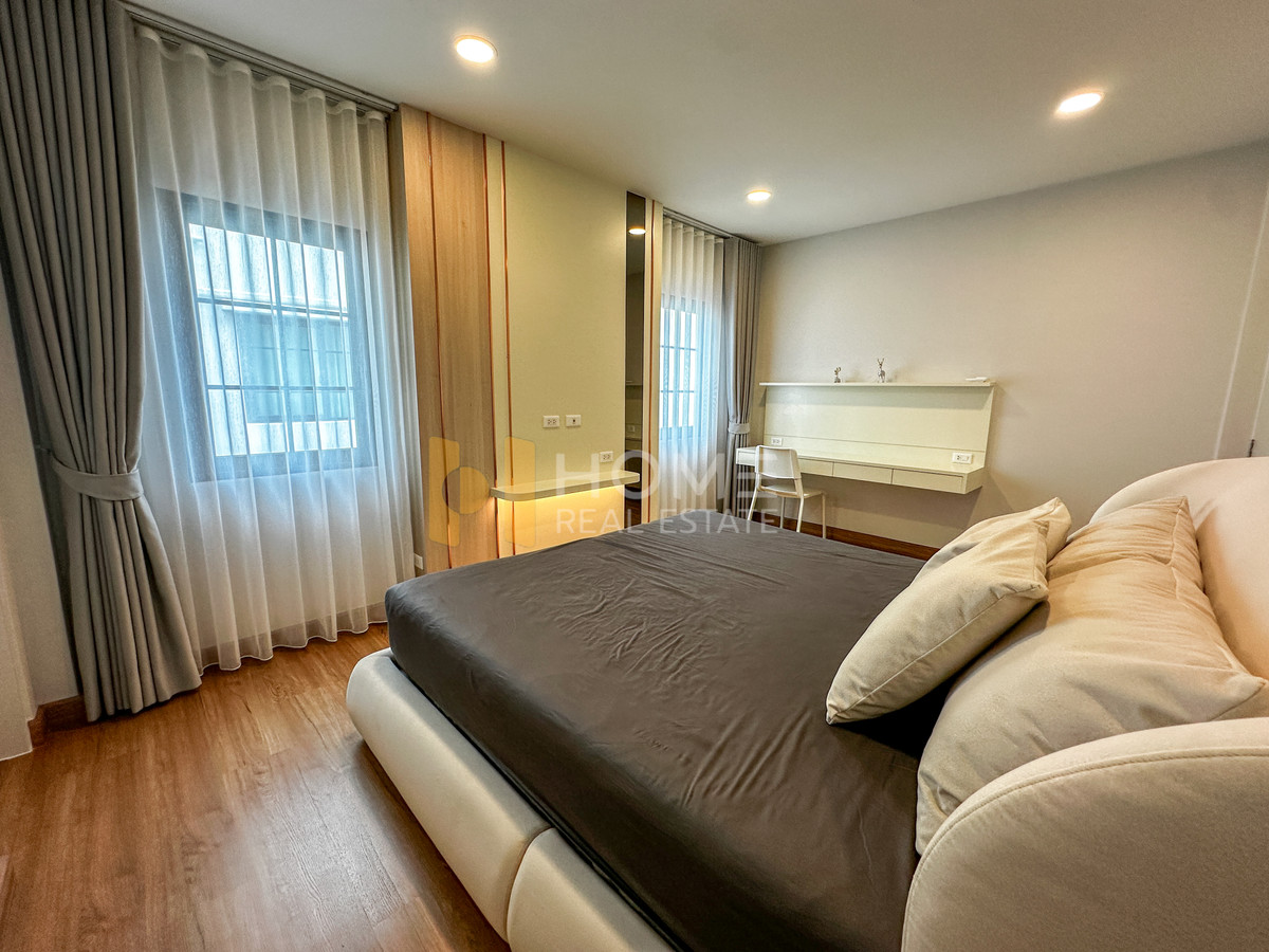 ให้เช่าบ้านบางนา แบริ่ง ลาซาล : เซนโทร บางนา / 4 ห้องนอน (เช่า), Centro Bangna / 4 Bedrooms (FOR RENT) YOK017