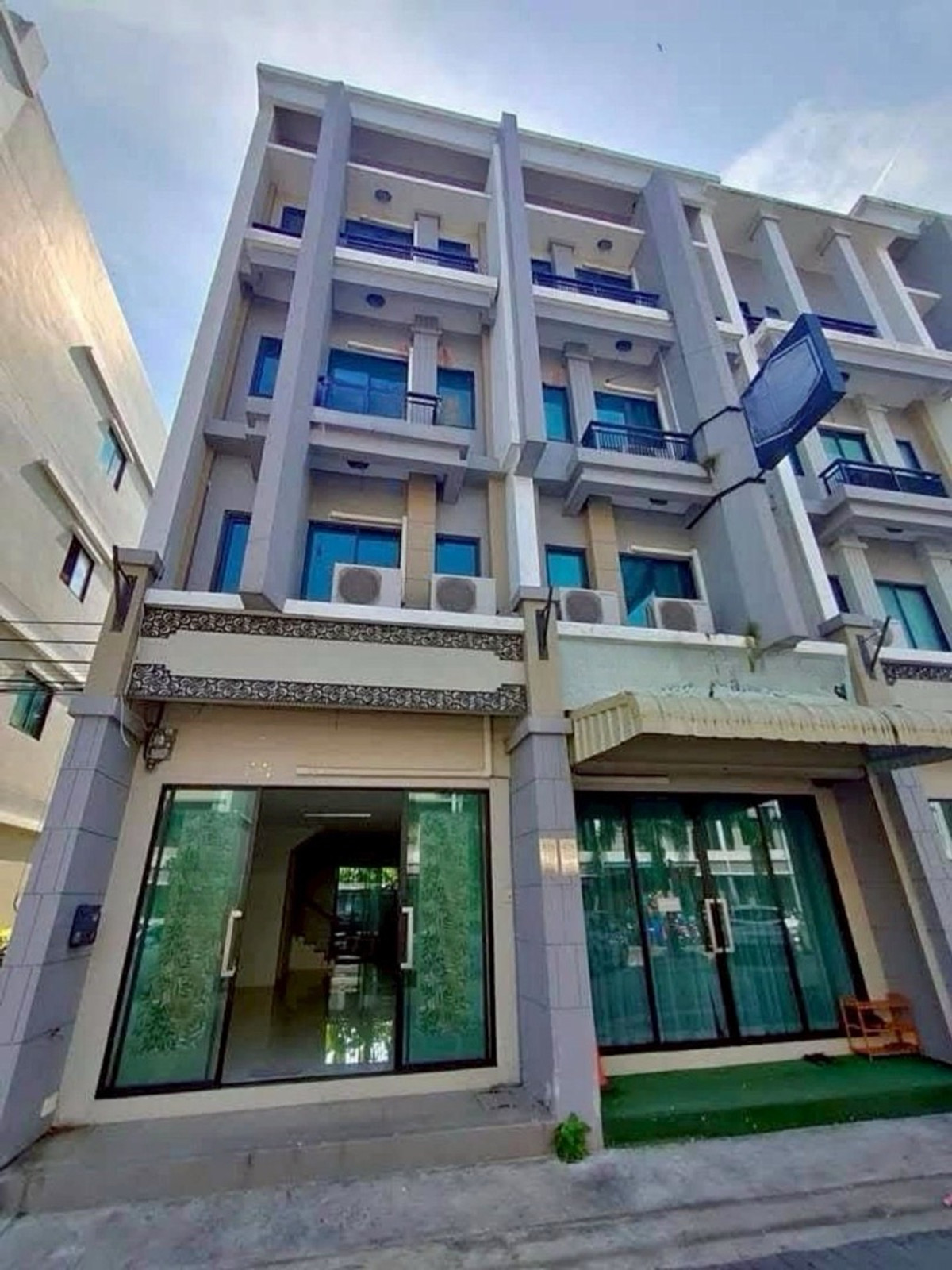 ให้เช่าโฮมออฟฟิศนวมินทร์ รามอินทรา : ให้เช่า Home office เดอะรีเจนท์สตรีทลอนดอน รามอินทรา 109 🎪🗽⭐️倫敦攝政街 Ramintra 109 公寓出租，可用作家庭辦公室 