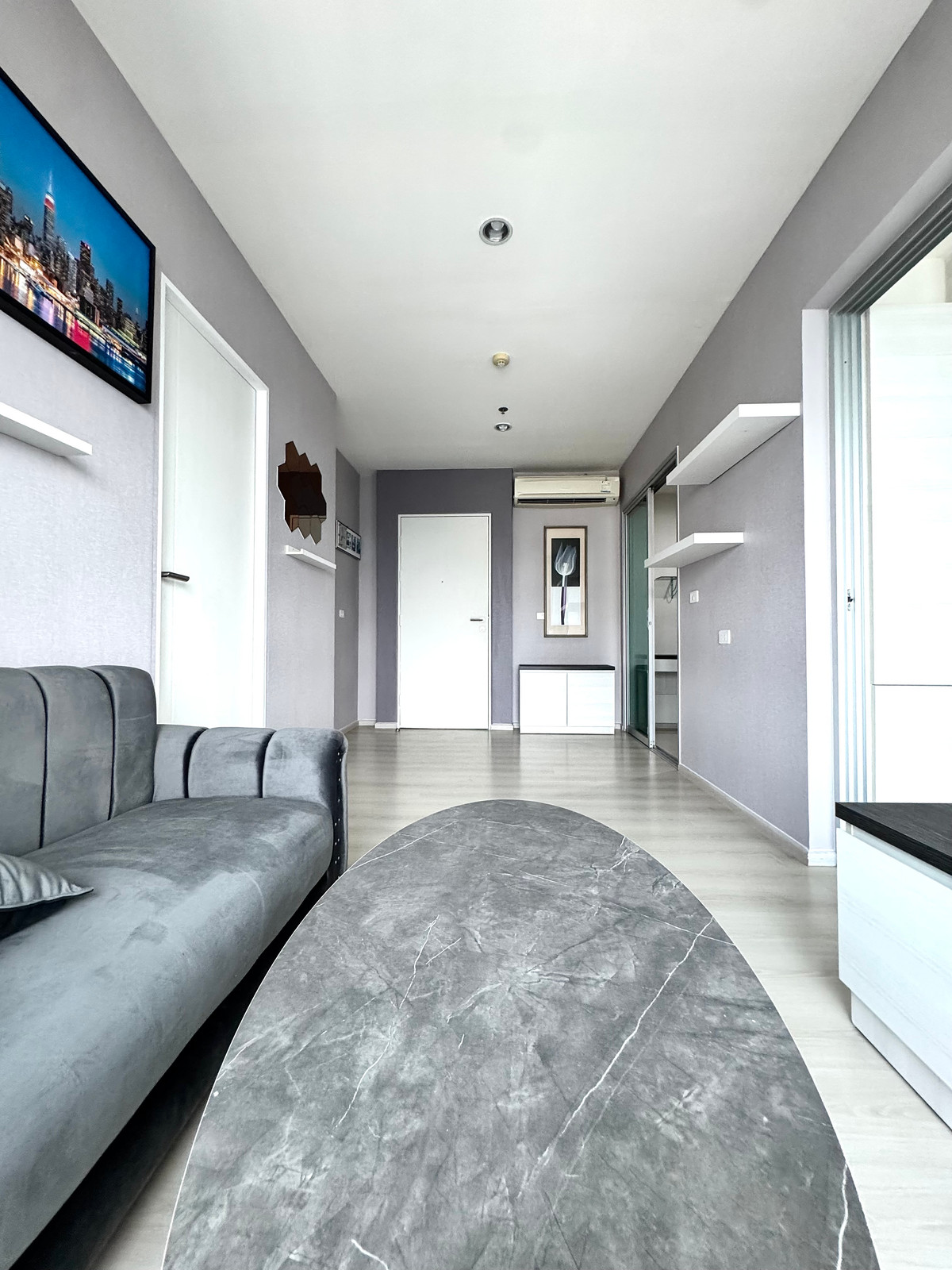 ขายคอนโดรัชดา ห้วยขวาง : 🔥 เจ้าของปล่อยเอง (ราคาคุยกันได้) บิวอินใหม่ทั้งห้อง 