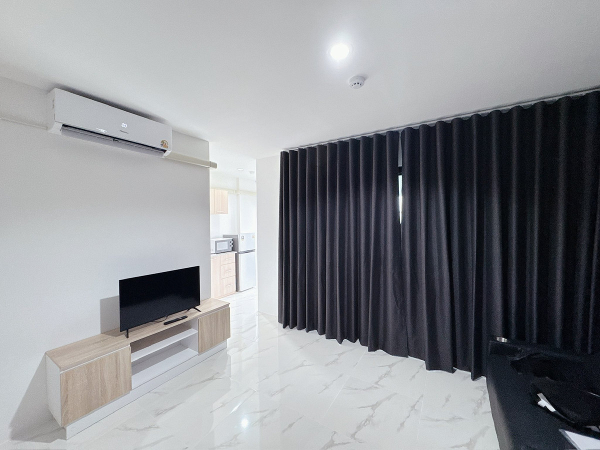 For RentCondoVipawadee, Don Mueang, Lak Si : Condo for rent, The Interchange Laksi, near the expressway and 3 BTS lines.