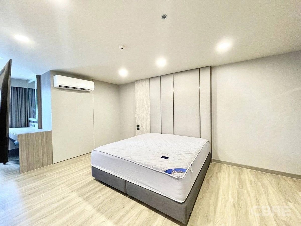 ให้เช่าคอนโดนานา :  ให้เช่า คริสตัล การ์เด้น 4 ห้องนอน / 4 ห้องน้ำ ห้องรีโนเวทใหม่ รับสัตว์เลี้ยง ( หมาเล็ก  ไม่เกิน 15 kg ) 