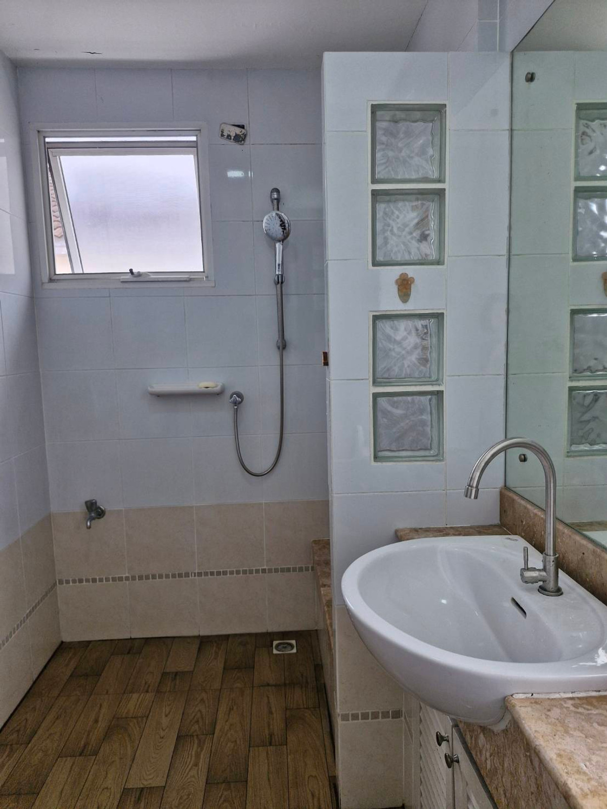 For RentHouseNonthaburi, Bang Yai, Bangbuathong : Newly renovated house near Bang Bua Thong Hospital. can register a company