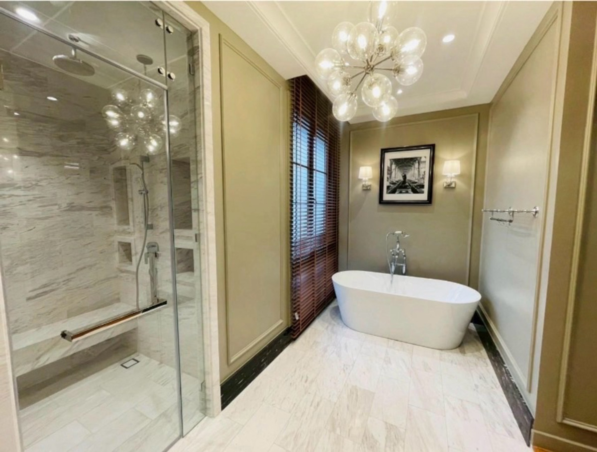 For SaleHouseSukhumvit, Asoke, Thonglor : Luxury Detached House for Sale in Ekkamai with Private Swimming Pool near International Schools – CASA EKAMAI 28