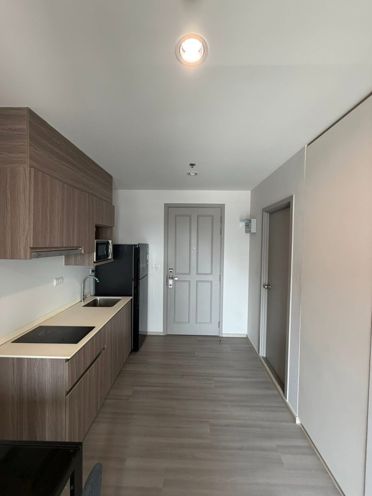 ขายคอนโดปิ่นเกล้า จรัญสนิทวงศ์ : ขาย The Parkland จรัญ-ปิ่นเกล้า ตึก B ขนาด 30 ตร.ม. ราคา 2,550,000 บาท ราคาดี