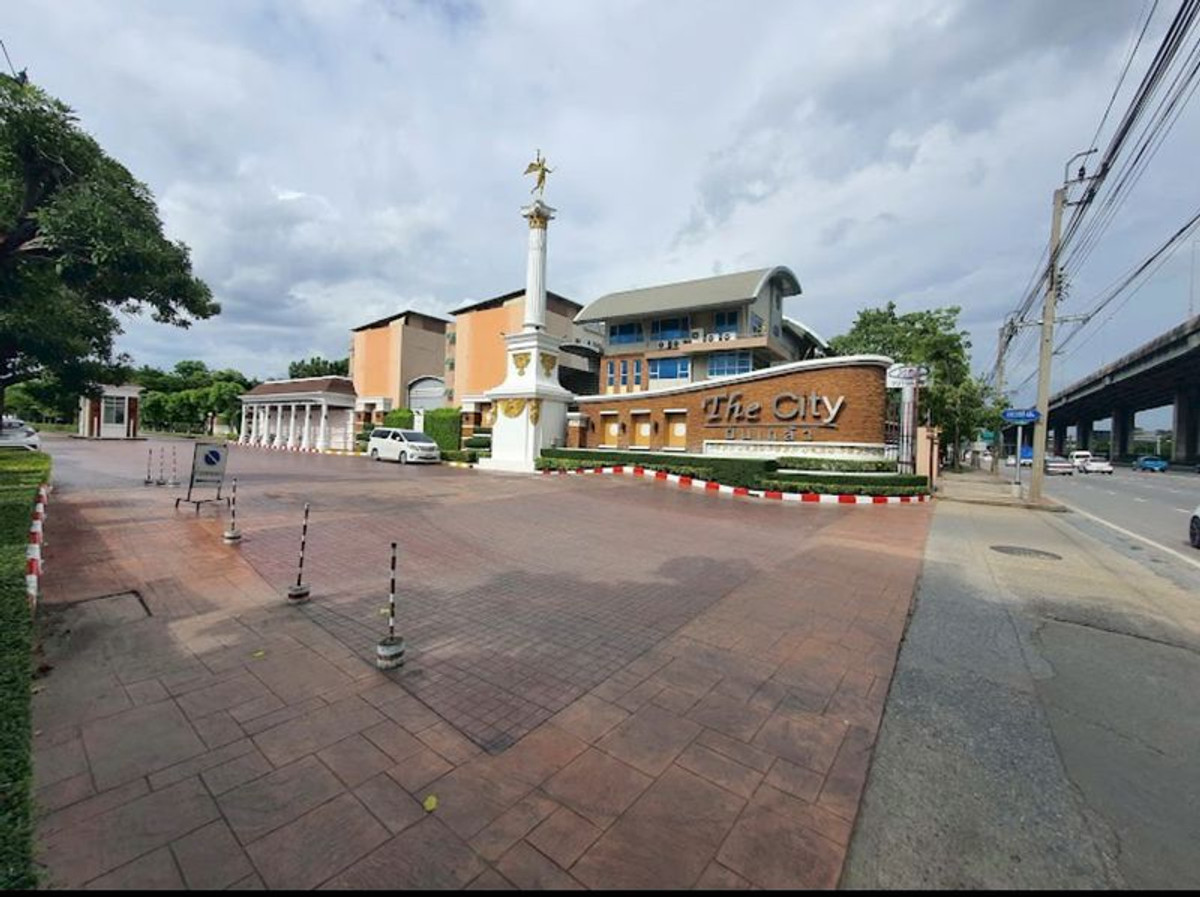 ขายบ้านพุทธมณฑล ศาลายา : ขายบ้านเดี่ยว 2 ชั้น หมู่บ้าน The City ปิ่นเกล้า - สาย 2 เนื้อที่ 102 ตารางวา 3 ห้องนอน ถนนบรมราชชนนี แขวงศาลาธรรมสพน์ เขตทวีวัฒนา กรุงเทพมหานคร