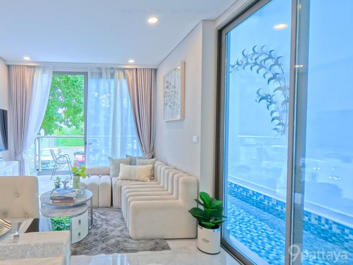 For SaleCondoPattaya, Bangsaen, Chonburi : Rare special unit for sale With private pool | Copacabana Coral Reef – Pattaya ✨ Special, hard to find unit! 2 bedrooms, 2 bathrooms, with pool (with pool), large size 110 sq m, 48th floor, luxury project near Jomtien sea. Suitable for living by yourself 