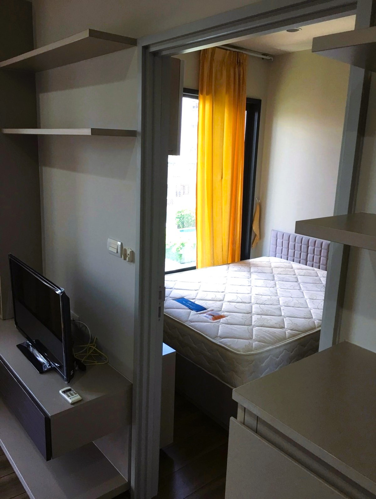 ขายคอนโดสะพานควาย จตุจักร : ขายคอนโด ONYX พหลโยธิน ชั้น 6 วิวสระ เฟอร์ฯครบ พร้อมเข้าอยู่ ใกล้ BTS สะพานควายเพียง 280 ม.