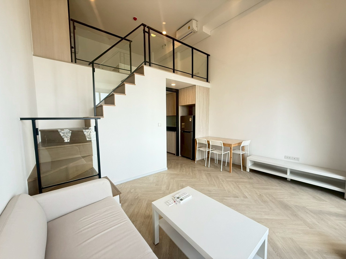 ให้เช่าคอนโดพระราม 9 เพชรบุรีตัดใหม่ RCA : Landmark at MRTA station RAMA9 (ไซมิส พระราม9)