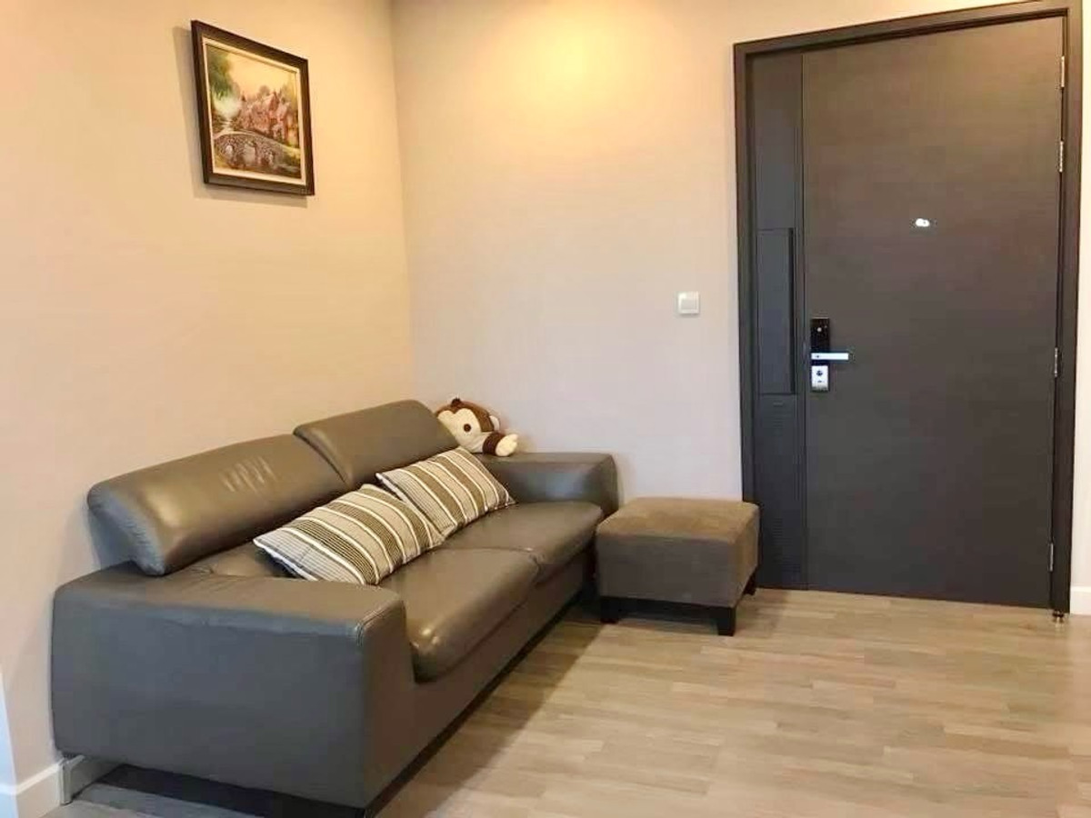 ให้เช่าคอนโดสยาม จุฬา สามย่าน : 📍 โครงการ : The Room Rama 4 (เดอะ รูม พระราม 4)🚝 ใกล้ : MRT หัวลำโพง / MRT สามย่าน / ม. จุฬาฯ💵 ราคาเช่า : 28,000 บาท / เดือน