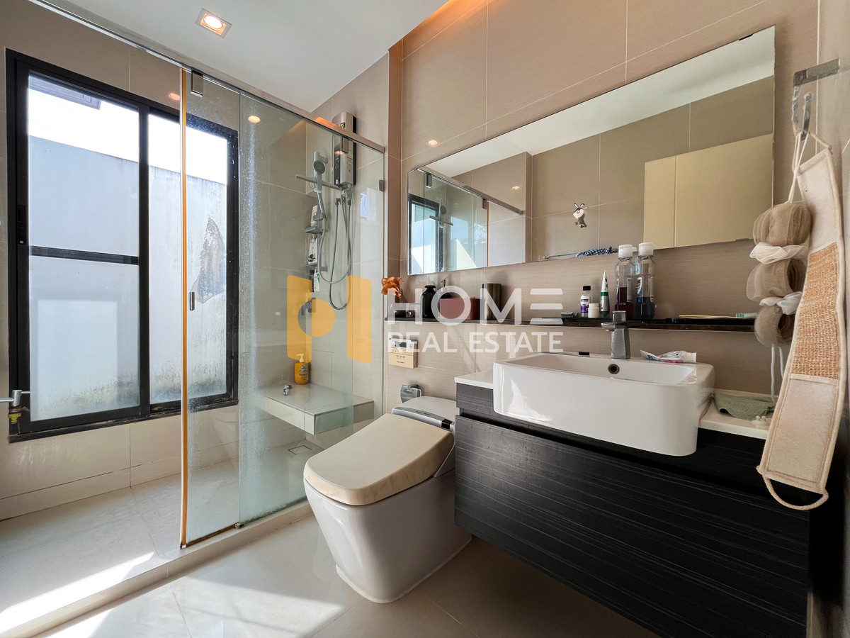 ขายบ้านลาดกระบัง สุวรรณภูมิ : Rare Item! ใหญ่สุด Yield 7.5% 🔥 มัณฑนา อ่อนนุช - วงแหวน 4 / 4 ห้องนอน (ขาย), Manthana Onnut - Wongwan 4 / 4 Bedrooms (FOR SALE) POON128