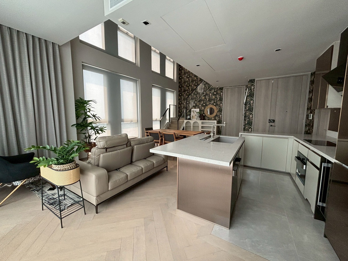 ขายคอนโดสาทร นราธิวาส : คอนโดห้อง Duplex 2 ห้องนอน ที่ The reserve sathorn , Contact 062-496-6454