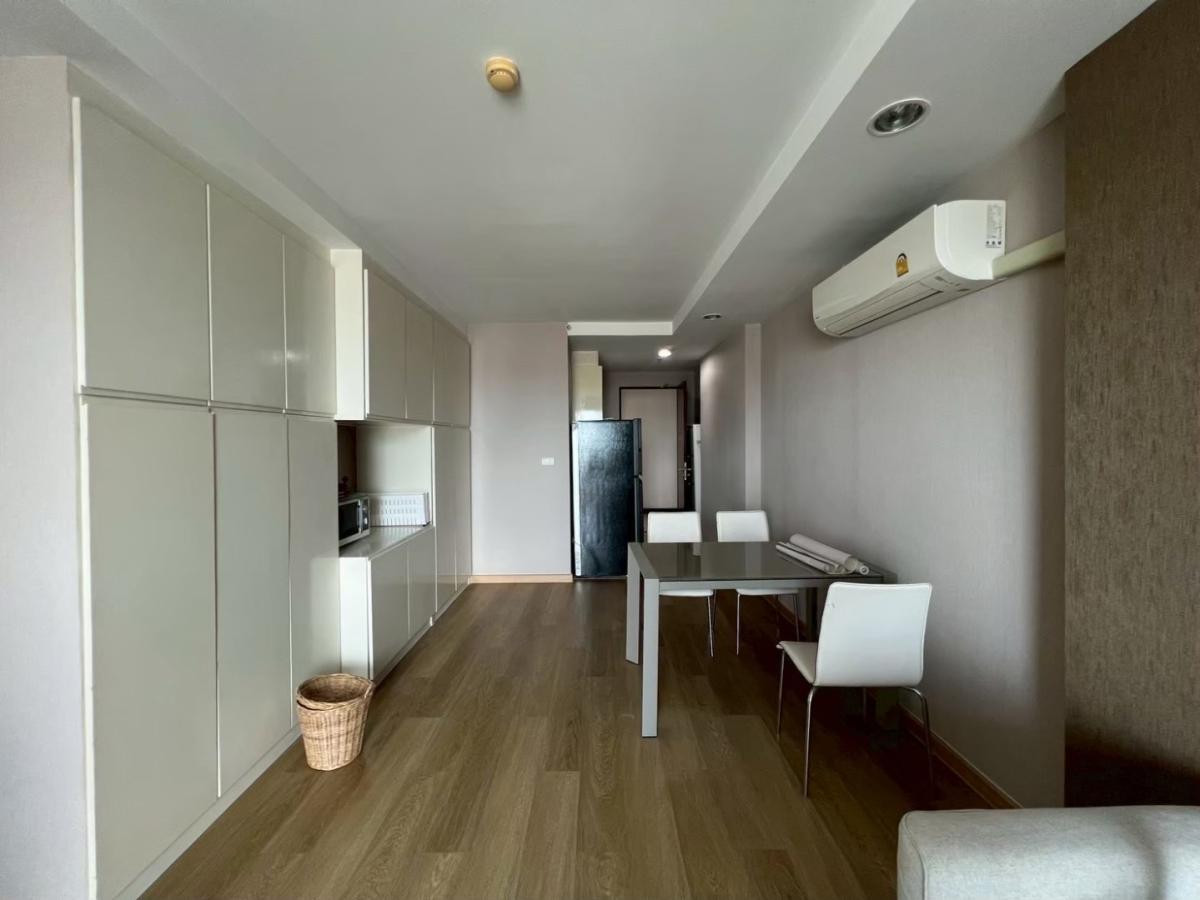 ขายคอนโดลาดพร้าว เซ็นทรัลลาดพร้าว : 🏢 คอนโด The Line พหลโยธิน พาร์ค 2 นอน ชั้นสูง ขายพร้อมผู้เช่า 5.75 ล้านบาท 📞: 065-626-5636 (คุณกี้)