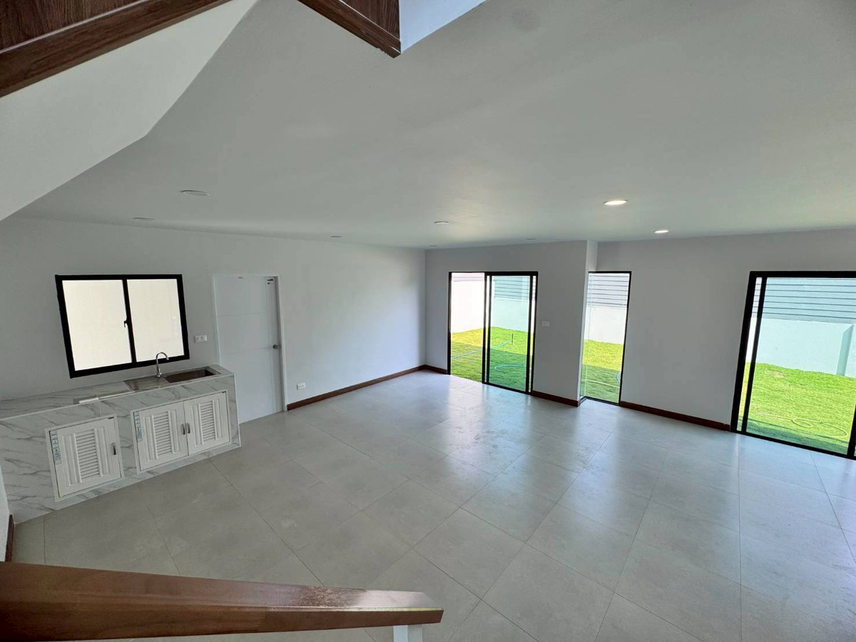 For SaleHouseLadkrabang, Suwannaphum Airport : 2-story detached house for sale, Pruksa We2 Project, On Nut-Rama 9, Soi Chaloem Phrakiat 87, lots of space, ready to move in (N.1980)