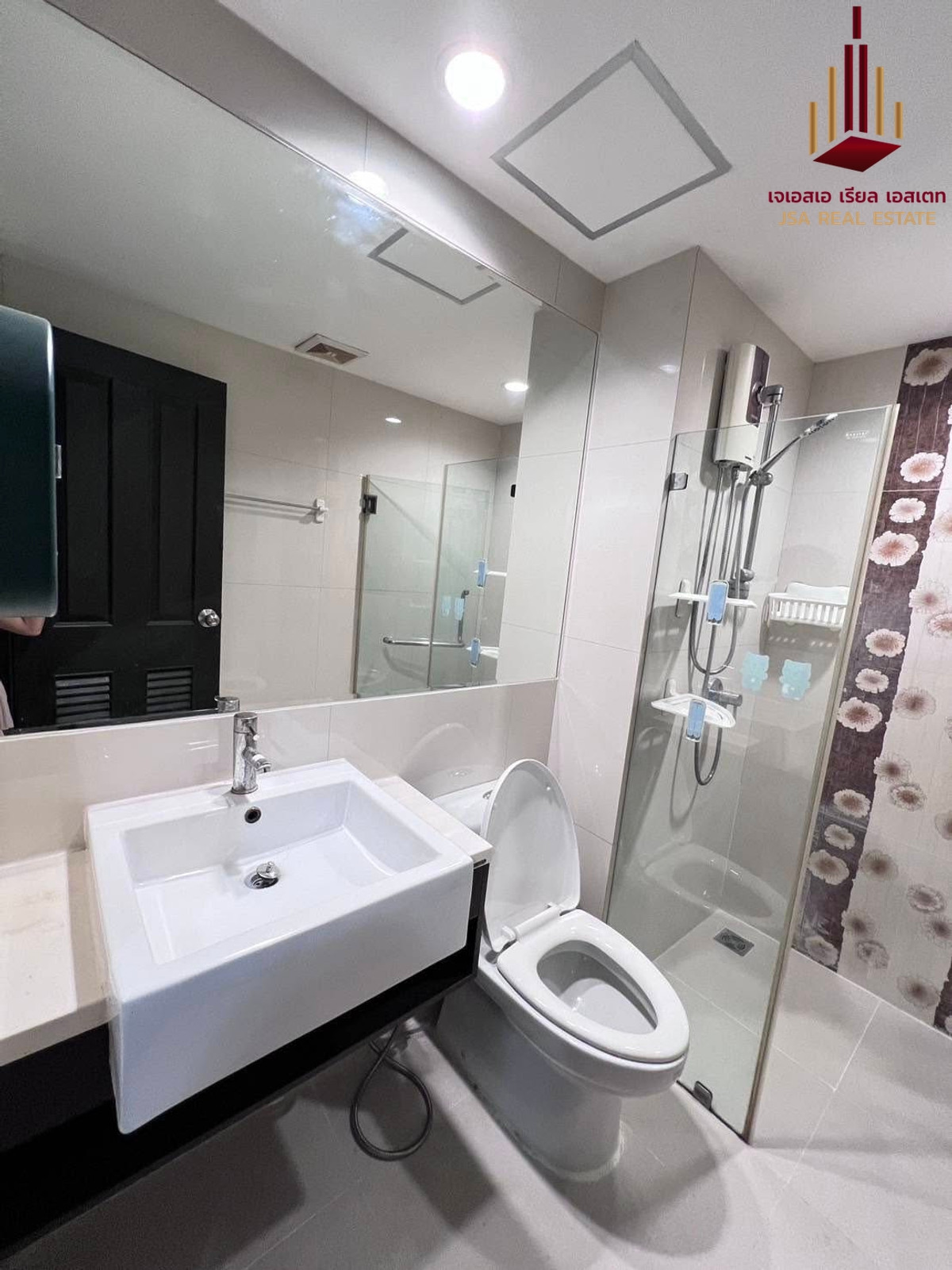 For RentCondoRatchadapisek, Huaikwang, Suttisan : ✨ For Rent: The Kris Extra 4 Condo ✨ 💰 Only 10,000 THB/month