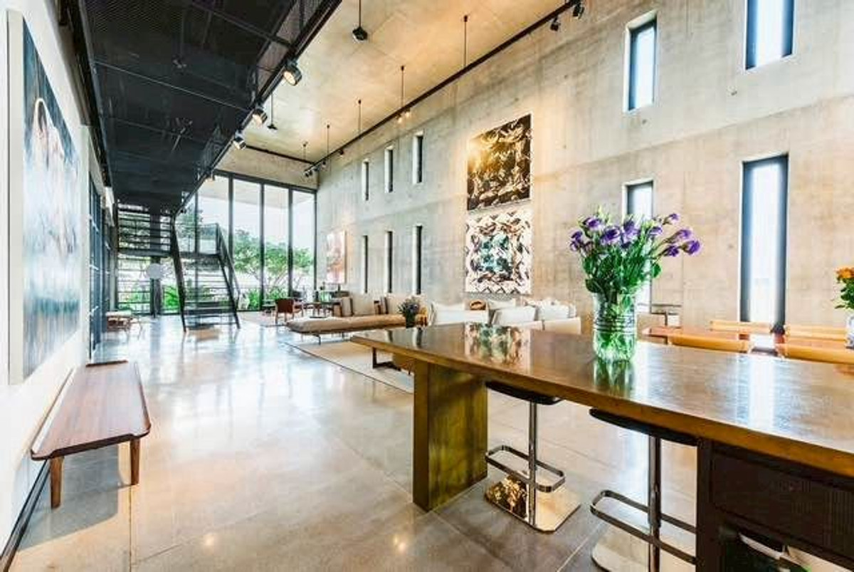 For SaleCondoSathorn, Narathiwat : Urgent sale, good value, luxury condo, Windshell naradhiwas Sathorn, size 562.35 Sqm., 5 bedrooms, high floor.