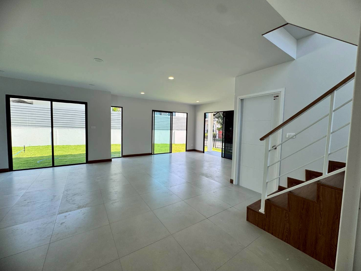 For SaleHouseLadkrabang, Suwannaphum Airport : 2-story detached house for sale, Pruksa We2 Project, On Nut-Rama 9, Soi Chaloem Phrakiat 87, lots of space, ready to move in (N.1980)