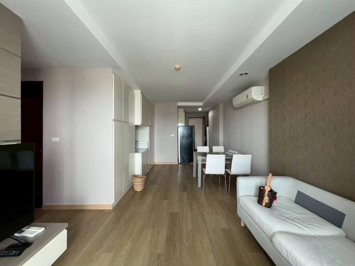 ขายคอนโดลาดพร้าว เซ็นทรัลลาดพร้าว : 🏢 คอนโด The Line พหลโยธิน พาร์ค 2 นอน ชั้นสูง ขายพร้อมผู้เช่า 5.75 ล้านบาท 📞: 065-626-5636 (คุณกี้)