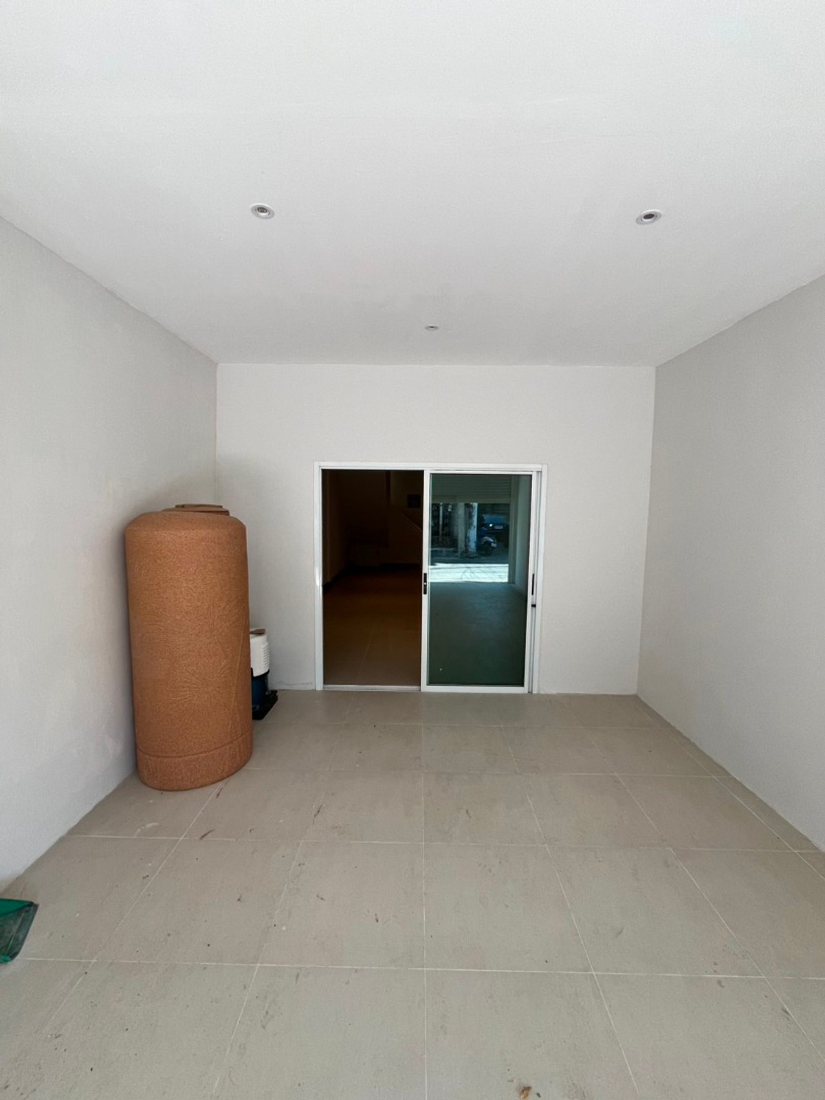 ขายทาวน์โฮมโชคชัย4 ลาดพร้าว71 : 🏡 ทาวน์โฮม ลาดพร้าว 48 | ใกล้ MRT สุทธิสาร รีโนเวทใหม่ ขาย 3.5 ล้านบาท 📞: 065-626-5636 (คุณกี้)