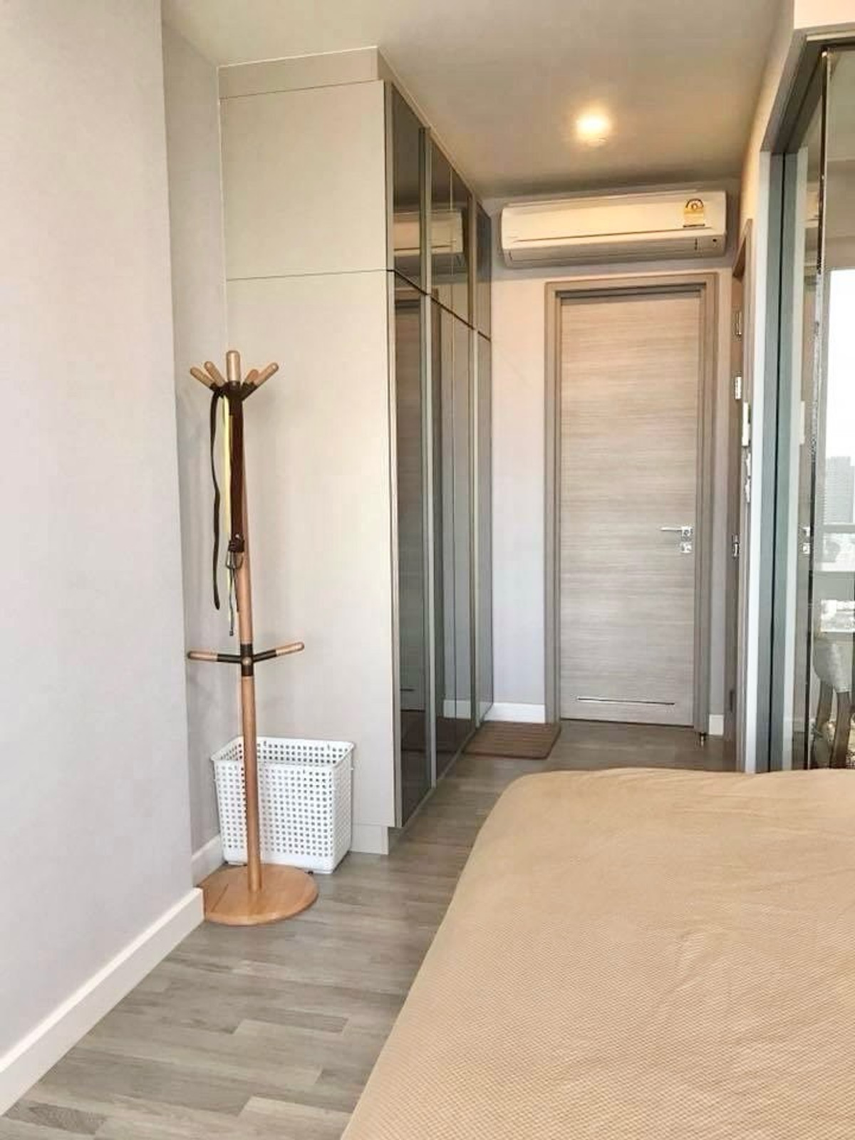 ให้เช่าคอนโดสยาม จุฬา สามย่าน : 📍 โครงการ : The Room Rama 4 (เดอะ รูม พระราม 4)🚝 ใกล้ : MRT หัวลำโพง / MRT สามย่าน / ม. จุฬาฯ💵 ราคาเช่า : 28,000 บาท / เดือน