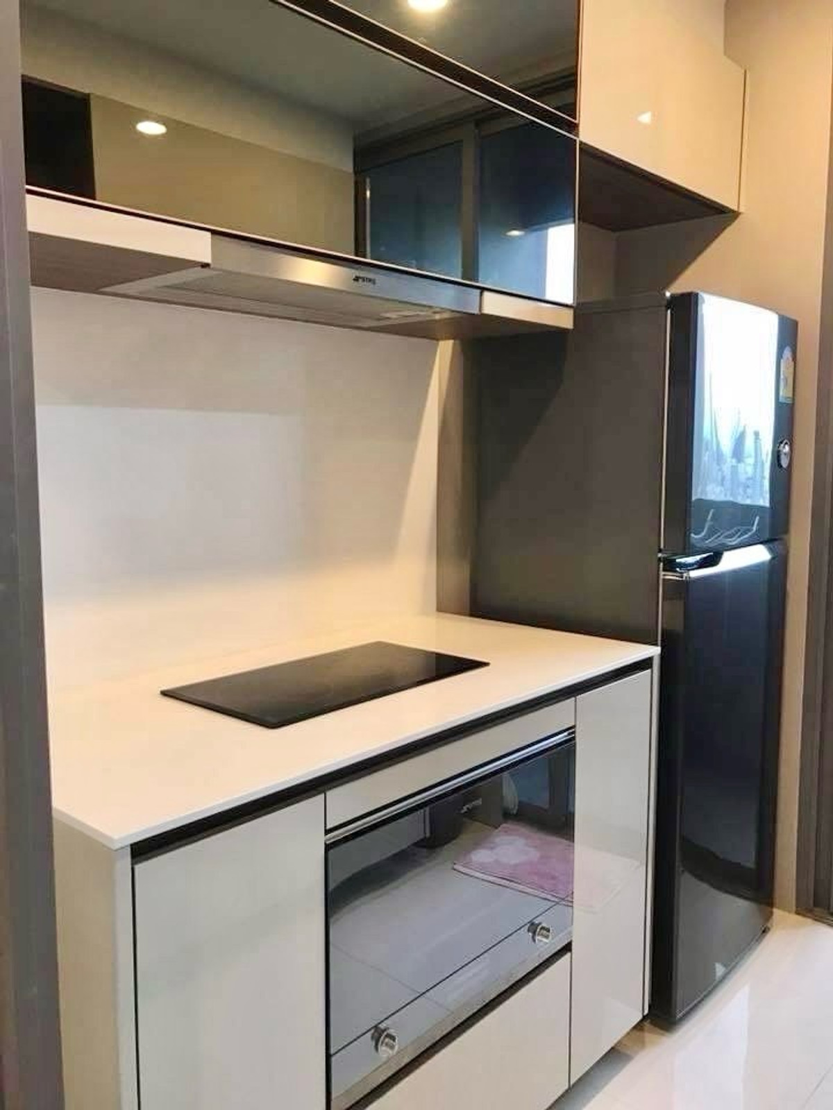 ให้เช่าคอนโดสยาม จุฬา สามย่าน : 📍 โครงการ : The Room Rama 4 (เดอะ รูม พระราม 4)🚝 ใกล้ : MRT หัวลำโพง / MRT สามย่าน / ม. จุฬาฯ💵 ราคาเช่า : 28,000 บาท / เดือน