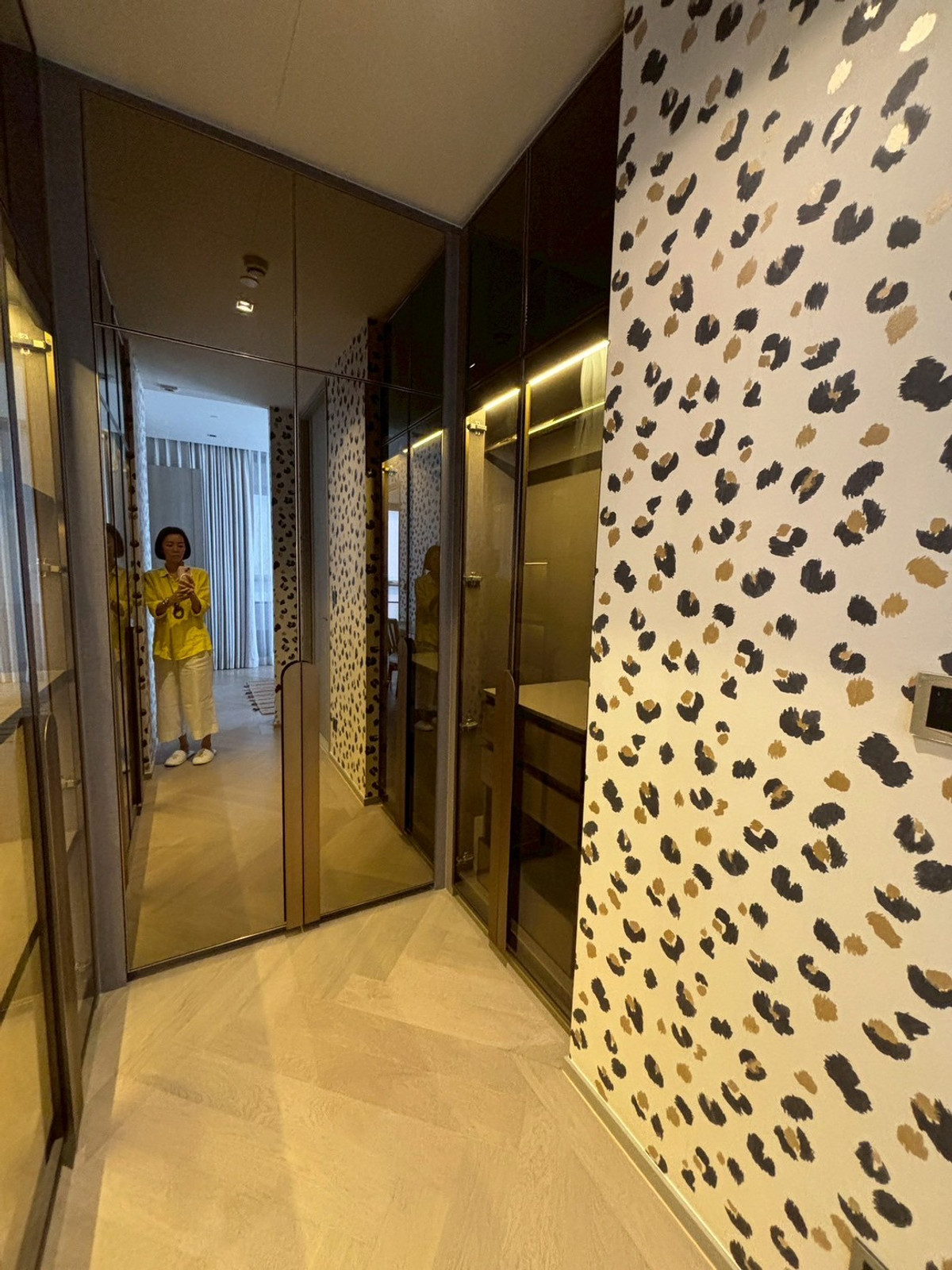 ขายคอนโดสาทร นราธิวาส : คอนโดห้อง Duplex 2 ห้องนอน ที่ The reserve sathorn , Contact 062-496-6454