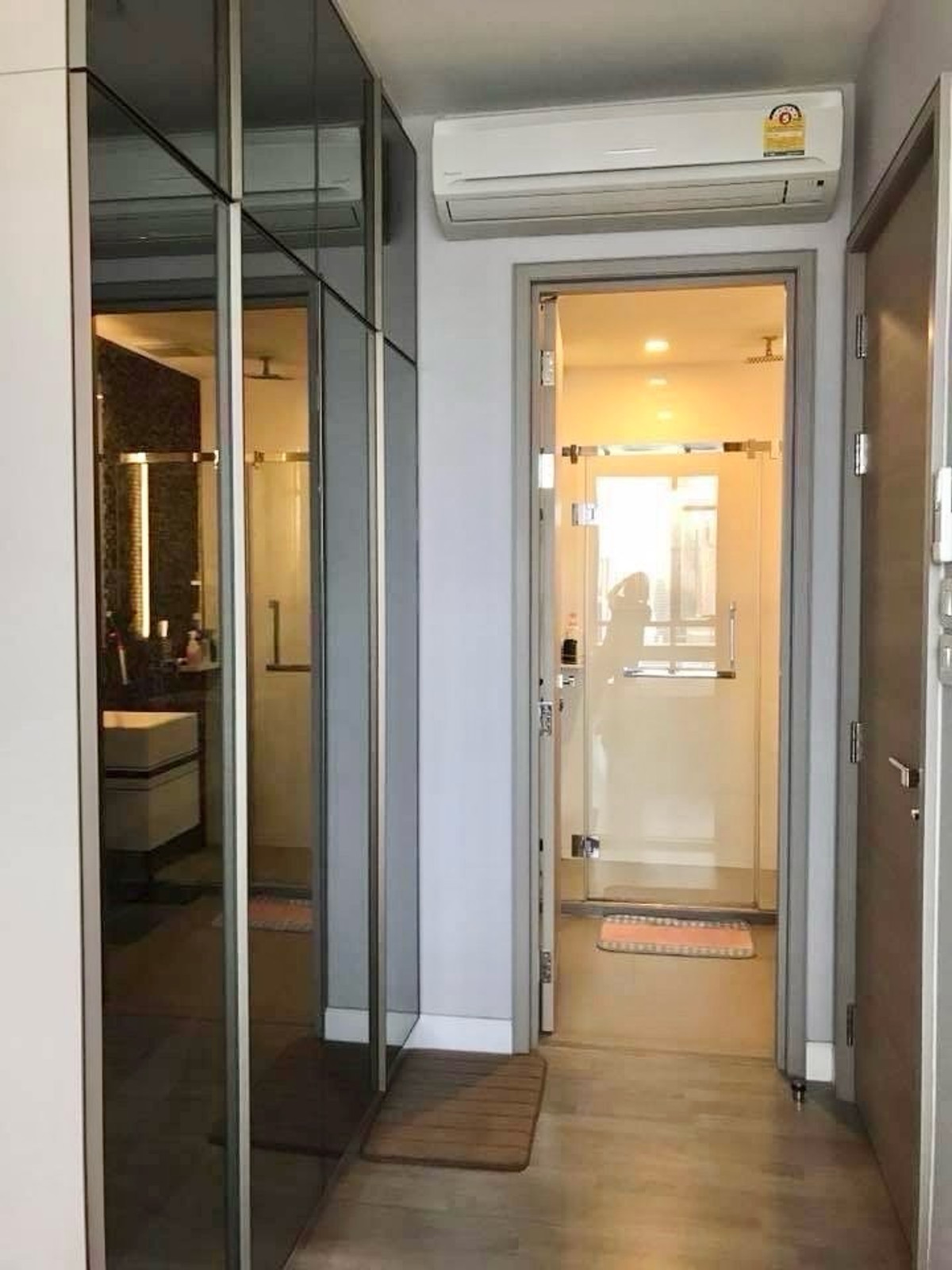 ให้เช่าคอนโดสยาม จุฬา สามย่าน : 📍 โครงการ : The Room Rama 4 (เดอะ รูม พระราม 4)🚝 ใกล้ : MRT หัวลำโพง / MRT สามย่าน / ม. จุฬาฯ💵 ราคาเช่า : 28,000 บาท / เดือน