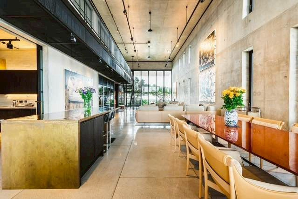 For SaleCondoSathorn, Narathiwat : Urgent sale, good value, luxury condo, Windshell naradhiwas Sathorn, size 562.35 Sqm., 5 bedrooms, high floor.