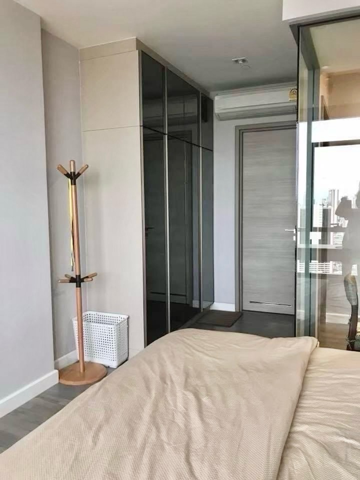 ให้เช่าคอนโดสยาม จุฬา สามย่าน : 📍 โครงการ : The Room Rama 4 (เดอะ รูม พระราม 4)🚝 ใกล้ : MRT หัวลำโพง / MRT สามย่าน / ม. จุฬาฯ💵 ราคาเช่า : 28,000 บาท / เดือน