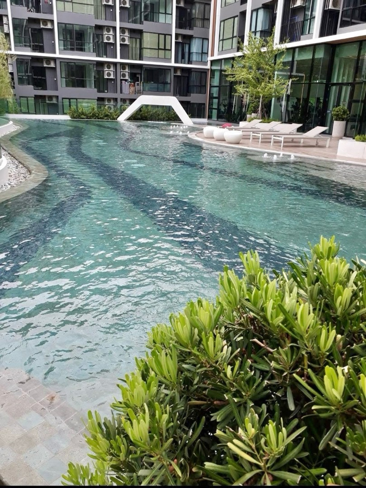 ให้เช่าคอนโดแจ้งวัฒนะ เมืองทอง : 📍 โครงการ : Atmoz Chaengwattana 
🚝 ใกล้ : MRT สายสีชมพู  | ศูนย์ราชการแจ้งวัฒนะ
💵 ราคาเช่า : 8,500 บาท / เดือน