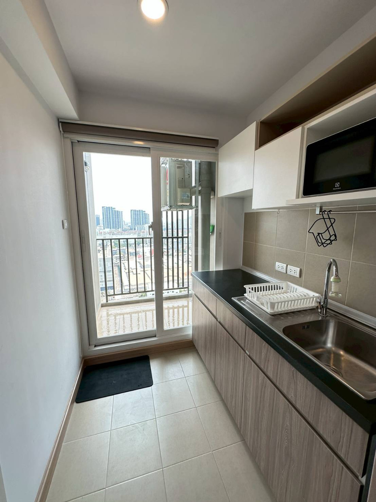 For RentCondoRamkhamhaeng, Hua Mak : ✅ SVR234 ✅ Line : @p2nproperty