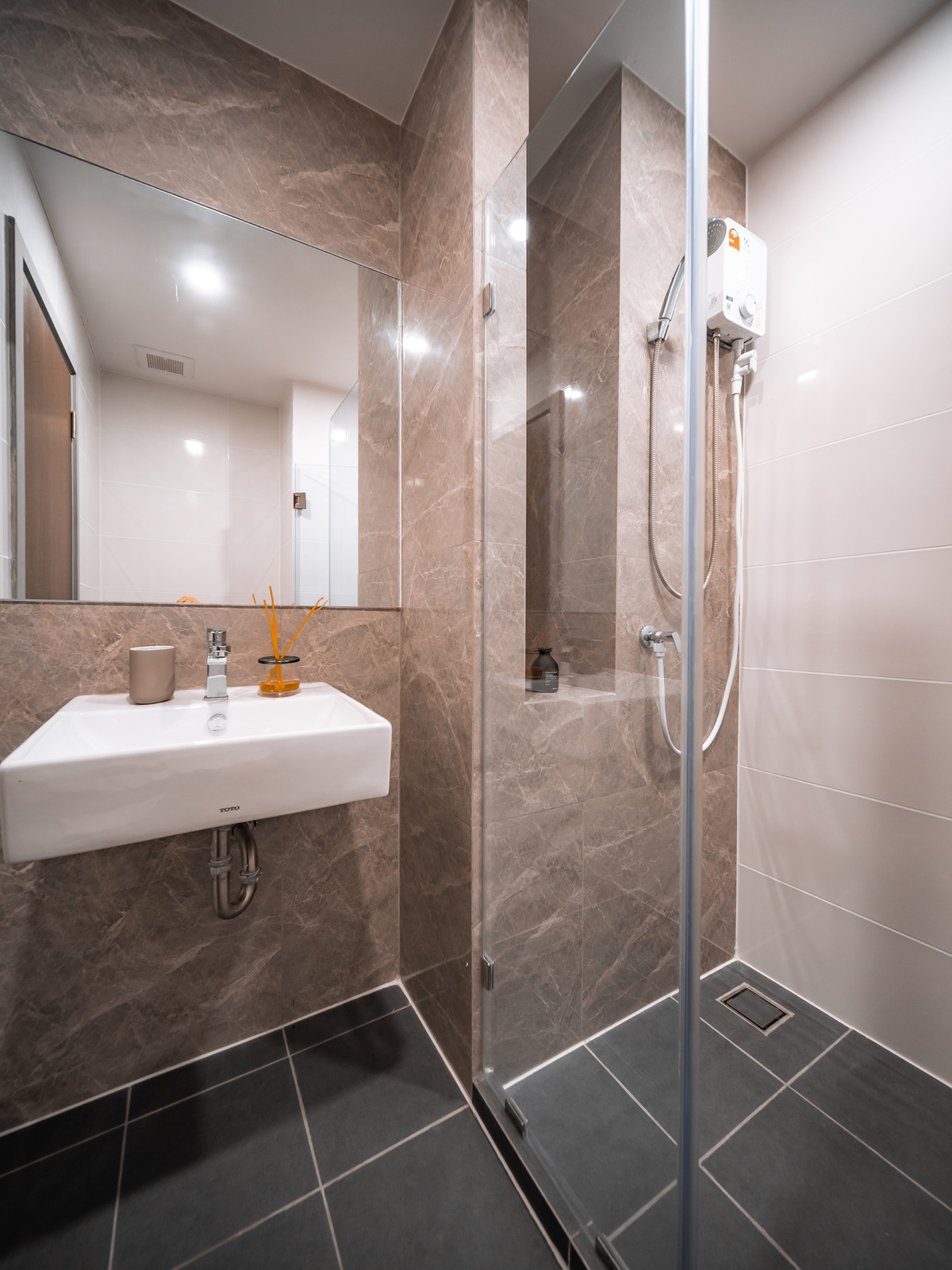 ขายคอนโดลาดพร้าว101 แฮปปี้แลนด์ : 🔥 Big Sale ลดเยอะ ✨ The Origin Ladprao-Bangkapi 💖 25.57 sq.m.