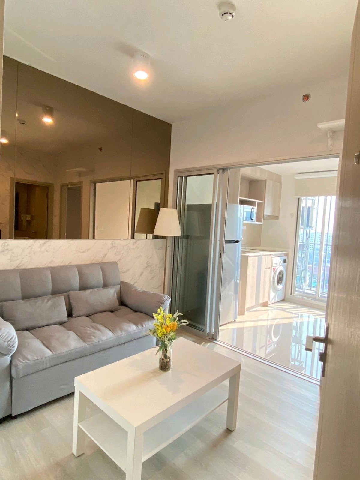 For SaleCondoPinklao, Charansanitwong : 🌇💥💥For sale/SALE💥💥 Beautiful room, river view, built-in furniture, free electric lock, very good price. Talk to us📲or Line: 0616395125