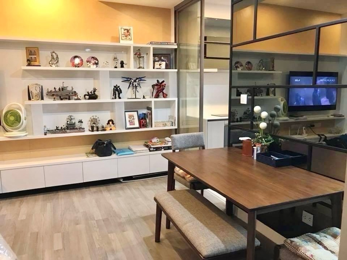 ให้เช่าคอนโดสยาม จุฬา สามย่าน : 📍 โครงการ : The Room Rama 4 (เดอะ รูม พระราม 4)🚝 ใกล้ : MRT หัวลำโพง / MRT สามย่าน / ม. จุฬาฯ💵 ราคาเช่า : 28,000 บาท / เดือน