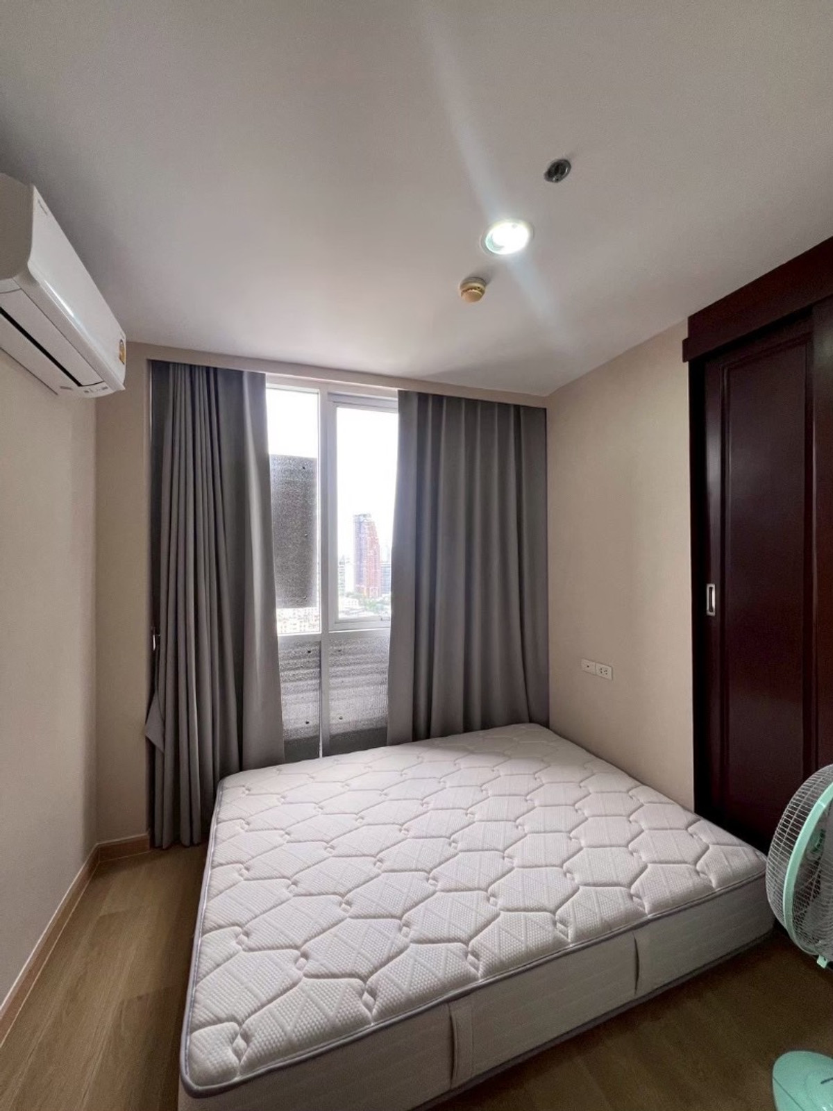 ขายคอนโดลาดพร้าว เซ็นทรัลลาดพร้าว : 🏢 คอนโด The Line พหลโยธิน พาร์ค 2 นอน ชั้นสูง ขายพร้อมผู้เช่า 5.75 ล้านบาท 📞: 065-626-5636 (คุณกี้)