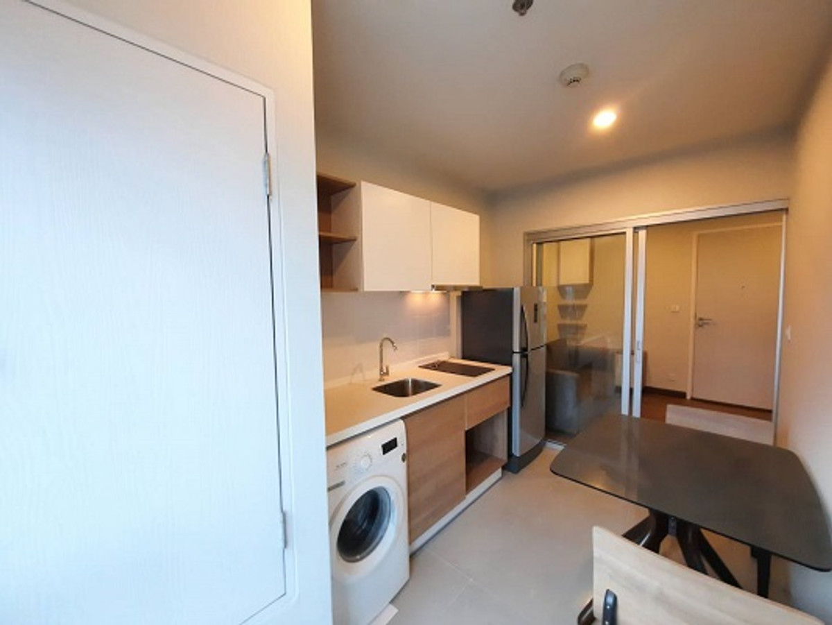 ขายคอนโดรัตนาธิเบศร์ สนามบินน้ำ พระนั่งเกล้า : 💖💖ขายราคาถูก  ห้องใหม่ Centric Tiwanon Station / 1 ห้องนอน ขนาด 31.9 ตรม ราคาเพียง 1.99 ล้านบาท// สนใจสอบถามได้นะคะ  LINE  ID = atfirm2010  💖💖