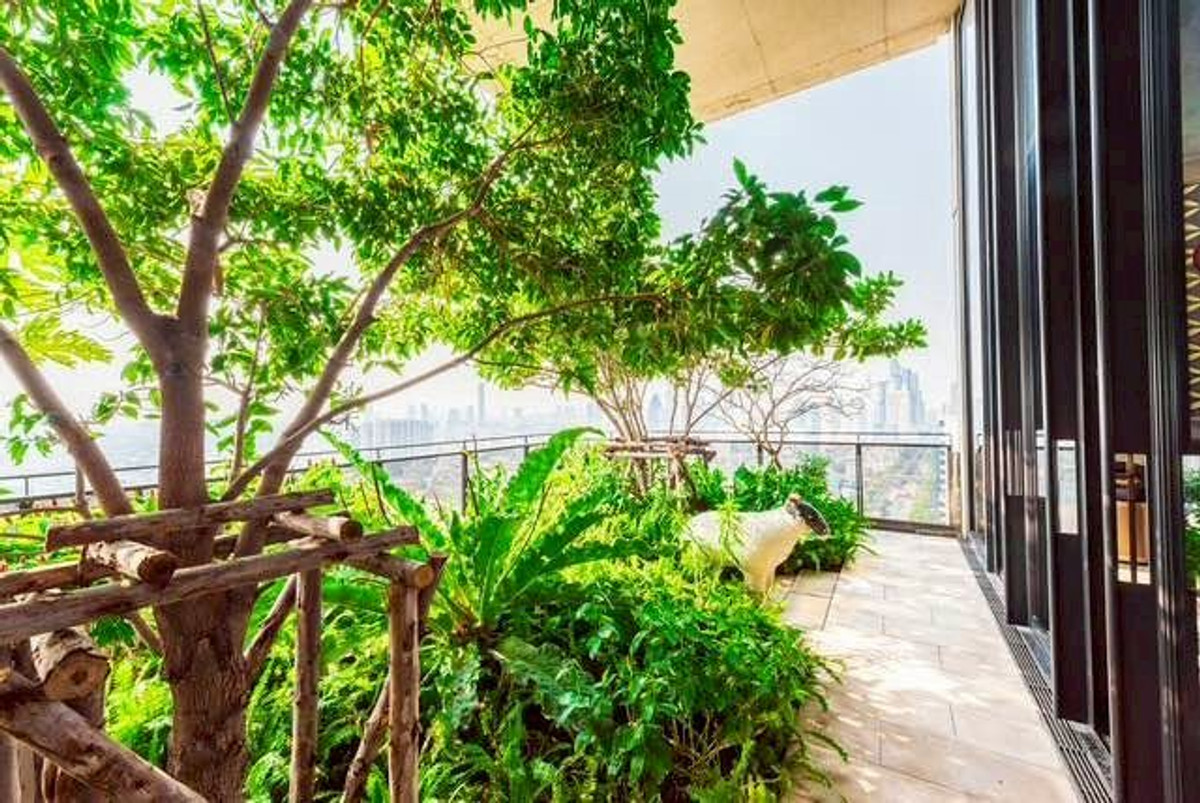 For SaleCondoSathorn, Narathiwat : Urgent sale, good value, luxury condo, Windshell naradhiwas Sathorn, size 562.35 Sqm., 5 bedrooms, high floor.