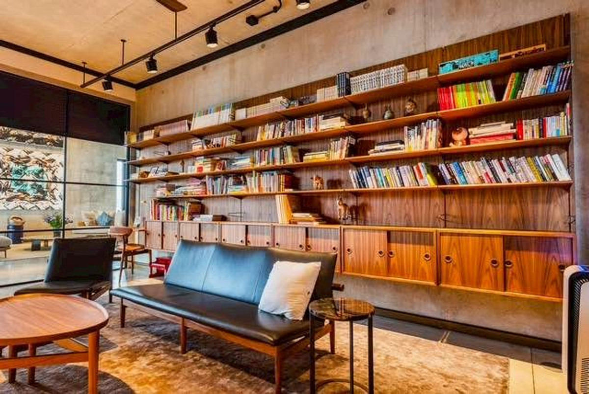 For SaleCondoSathorn, Narathiwat : Urgent sale, good value, luxury condo, Windshell naradhiwas Sathorn, size 562.35 Sqm., 5 bedrooms, high floor.