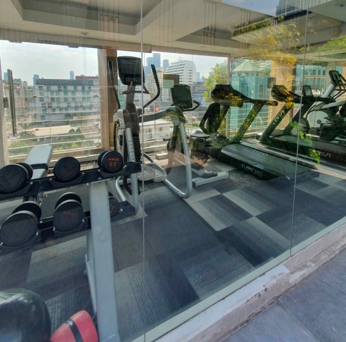 ขายคอนโดวิทยุ ชิดลม หลังสวน : 🏢 Focus Ploenchit | 1 นอน 48 ตร.ม. ใกล้ BTS เพลินจิต ราคาขาย 5.49 ล้านบาท 📞: 065-626-5636 (คุณกี้)