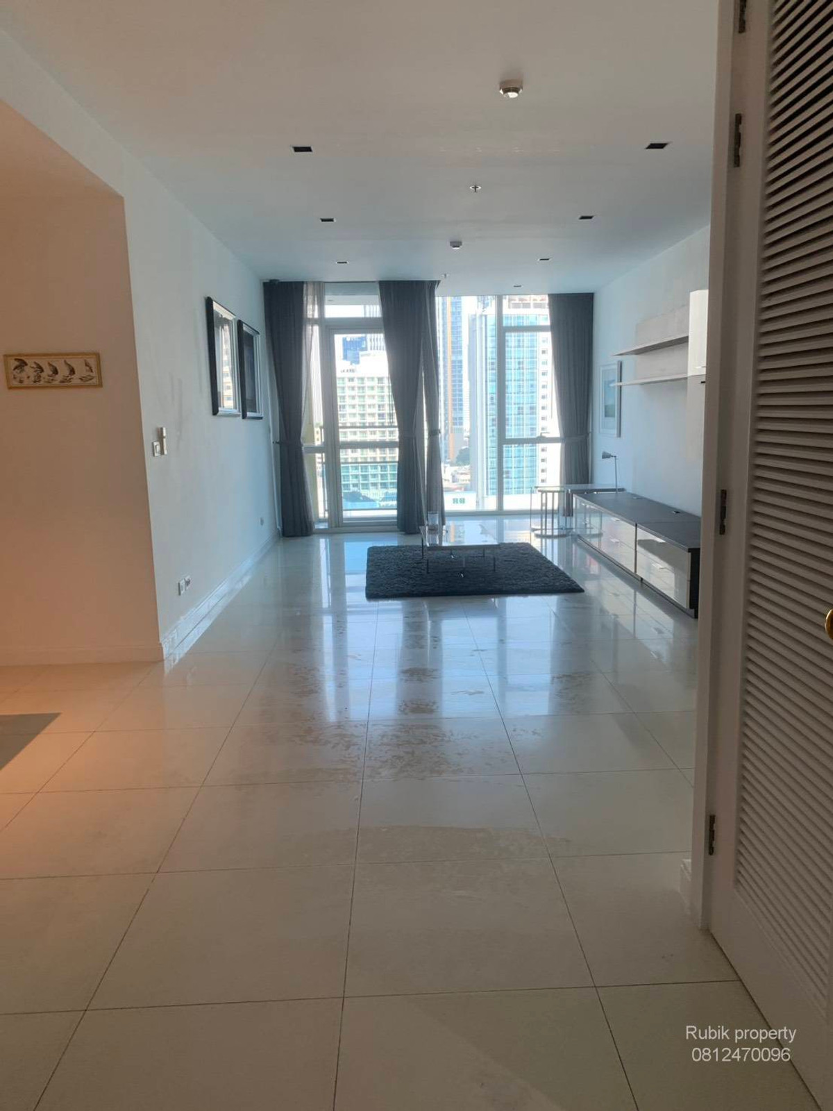 For SaleCondoWitthayu, Chidlom, Langsuan, Ploenchit : 🏙 For Sale | Athenee Residence – Ploenchit RB1646 High-End luxury condo in the heart of the CBD, near BTS Ploenchit.