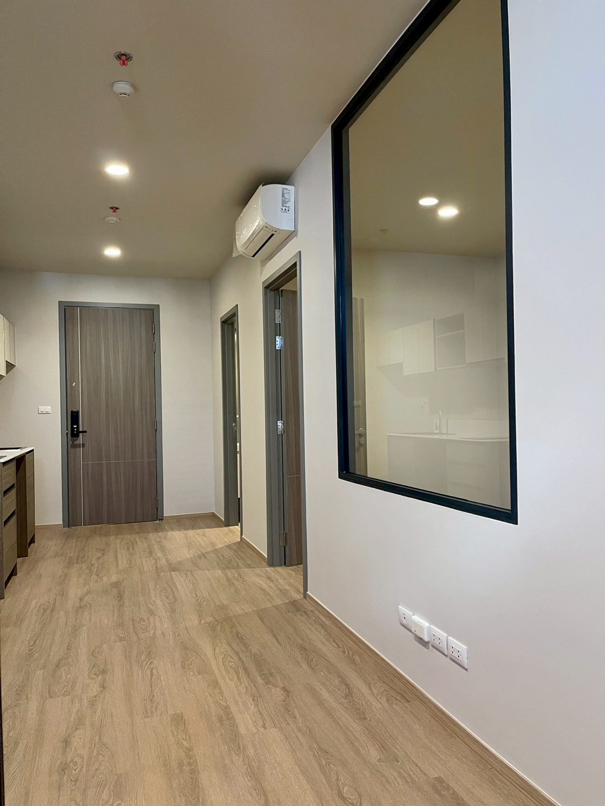 For SaleCondoSathorn, Narathiwat : The Issara Sathorn special price 5.25 million baht* (normal price 7.3 MB*)